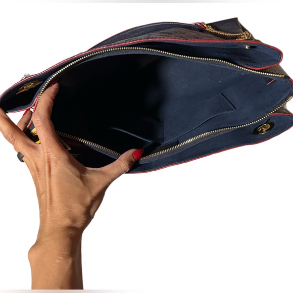 Sold.   LOUIS VUITTON Navy Red
Surene Mm Marine Rouge Monogram Empreinte - Picture 4 of 10